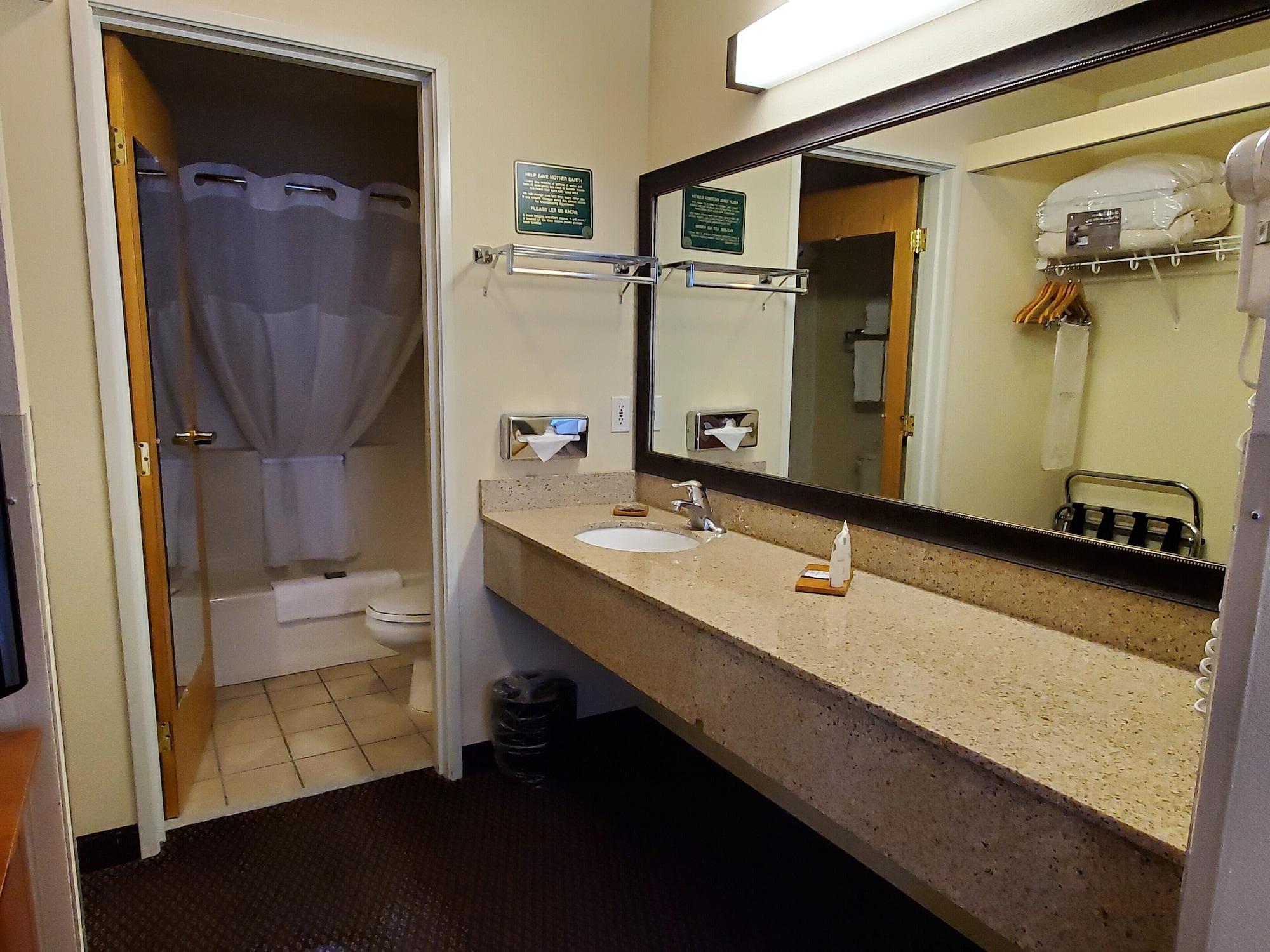 Country Inn & Suites By Radisson, Bend, Or Екстер'єр фото