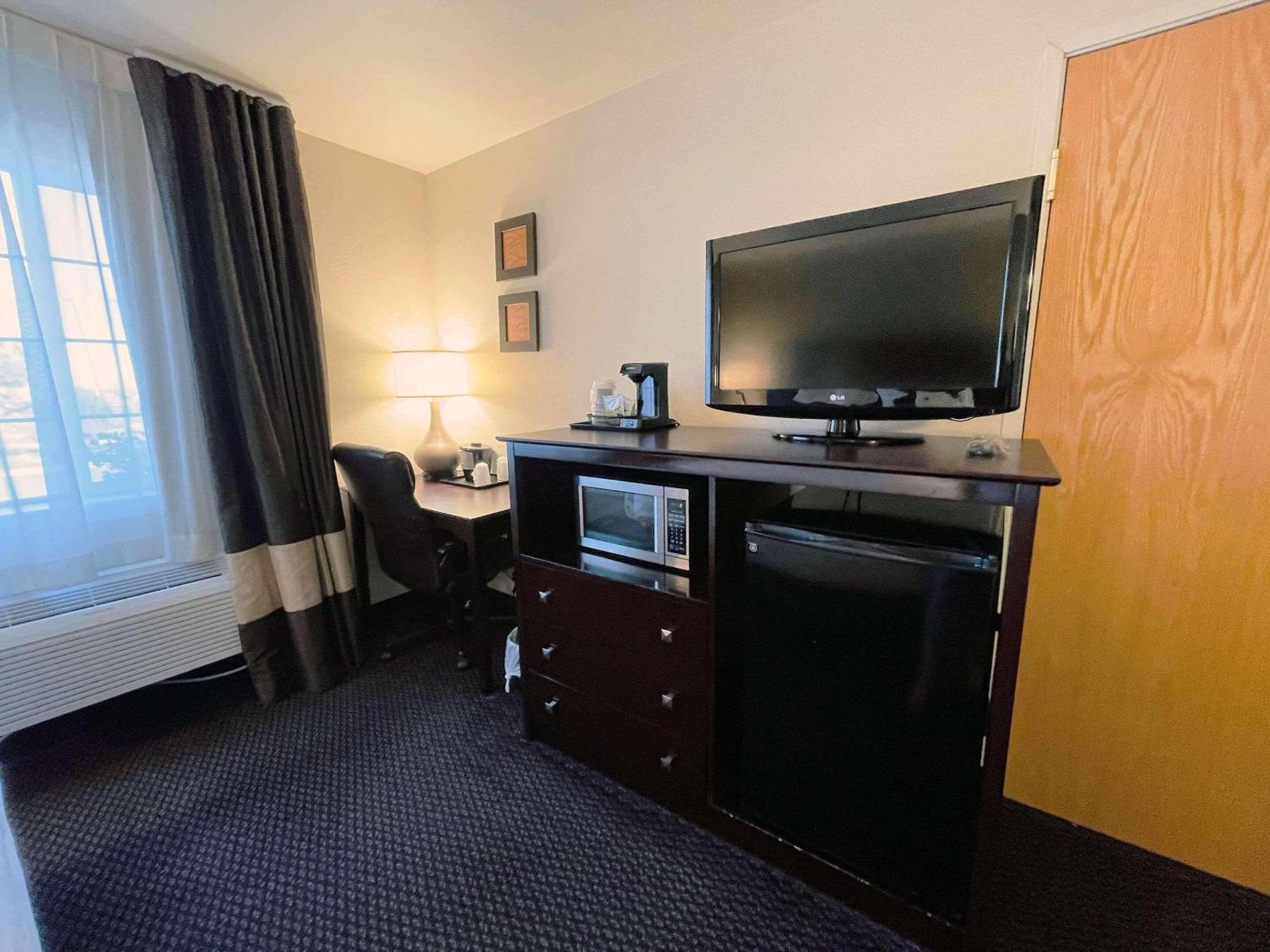 Country Inn & Suites By Radisson, Bend, Or Екстер'єр фото