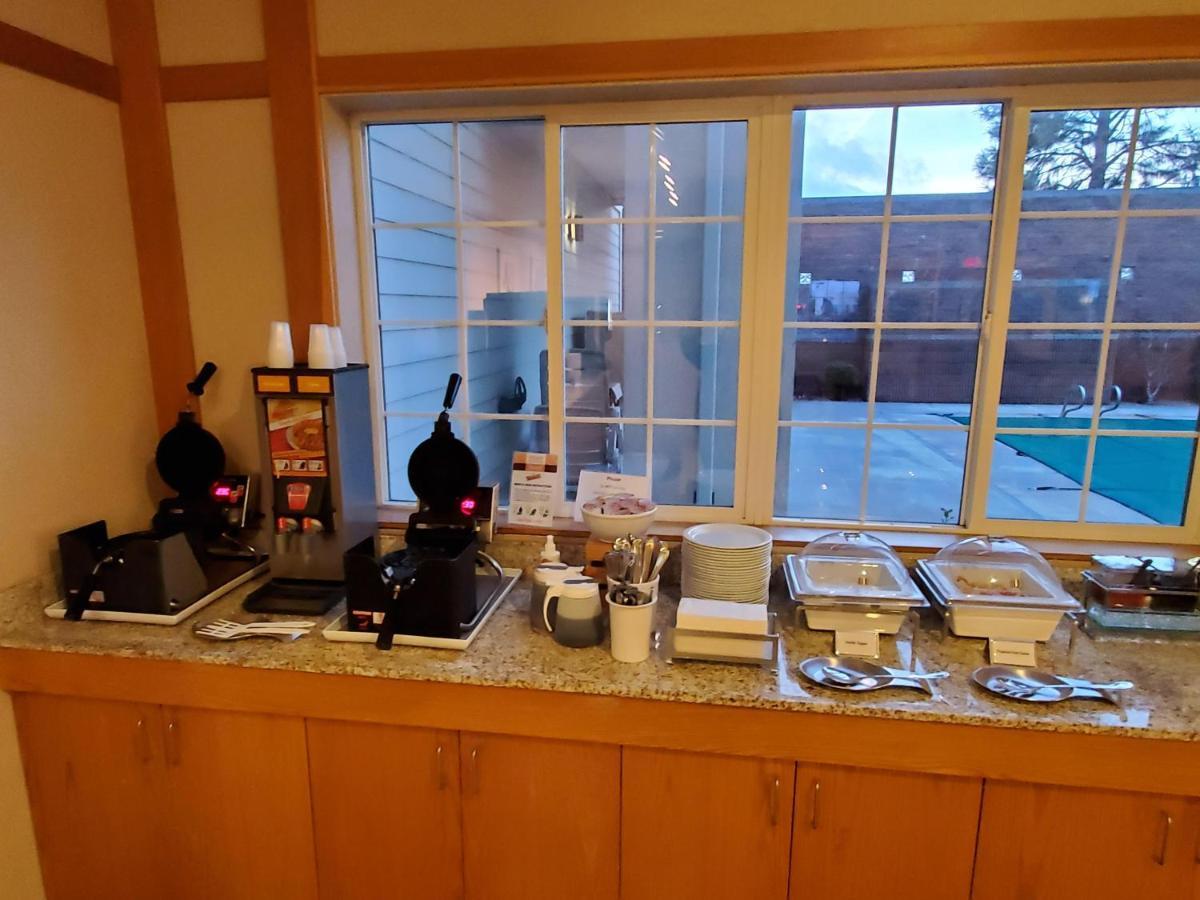 Country Inn & Suites By Radisson, Bend, Or Екстер'єр фото